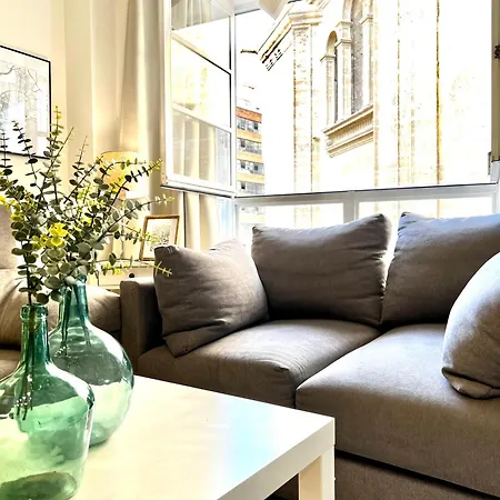 Nuevo Cathedral Deluxe Sinesedesignhomes Apartment