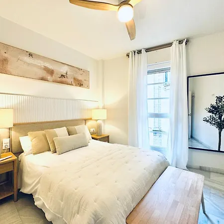 Nuevo Cathedral Deluxe Sinesedesignhomes Apartment Malaga